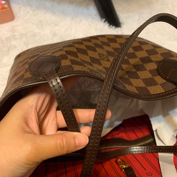 Authentic Louis Vuitton Neverful MM - Picture 12 of 16